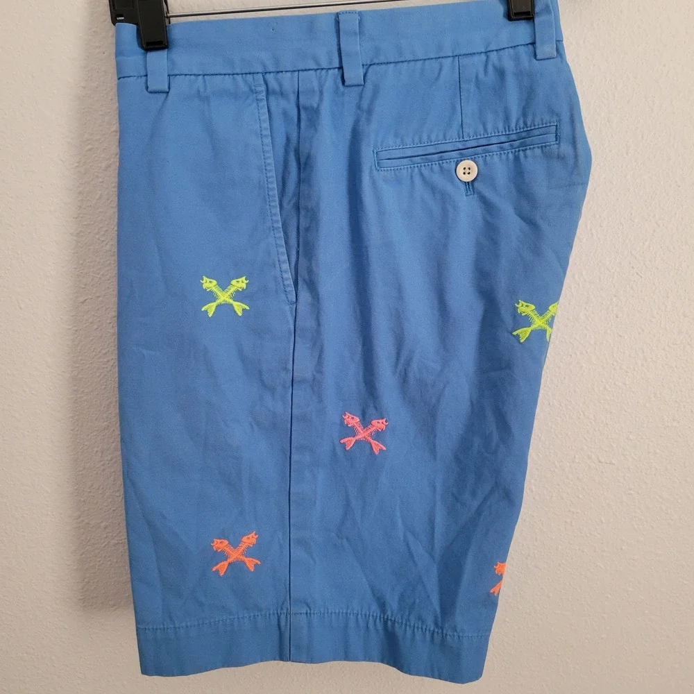 Vineyard Vines Mens 32 Blue Embroidered Fish Skeleton Chino Shorts Cotton